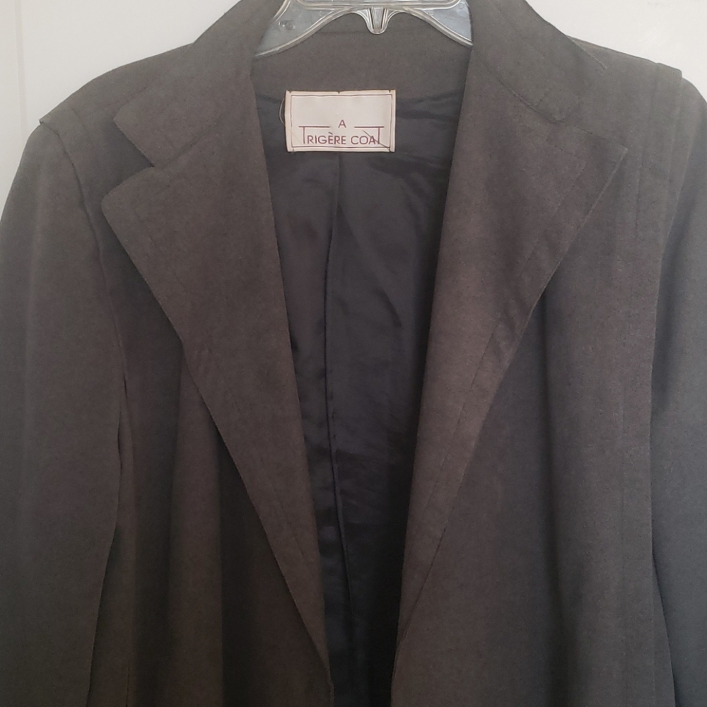 VINTAGE coat! - Picture 2 of 7